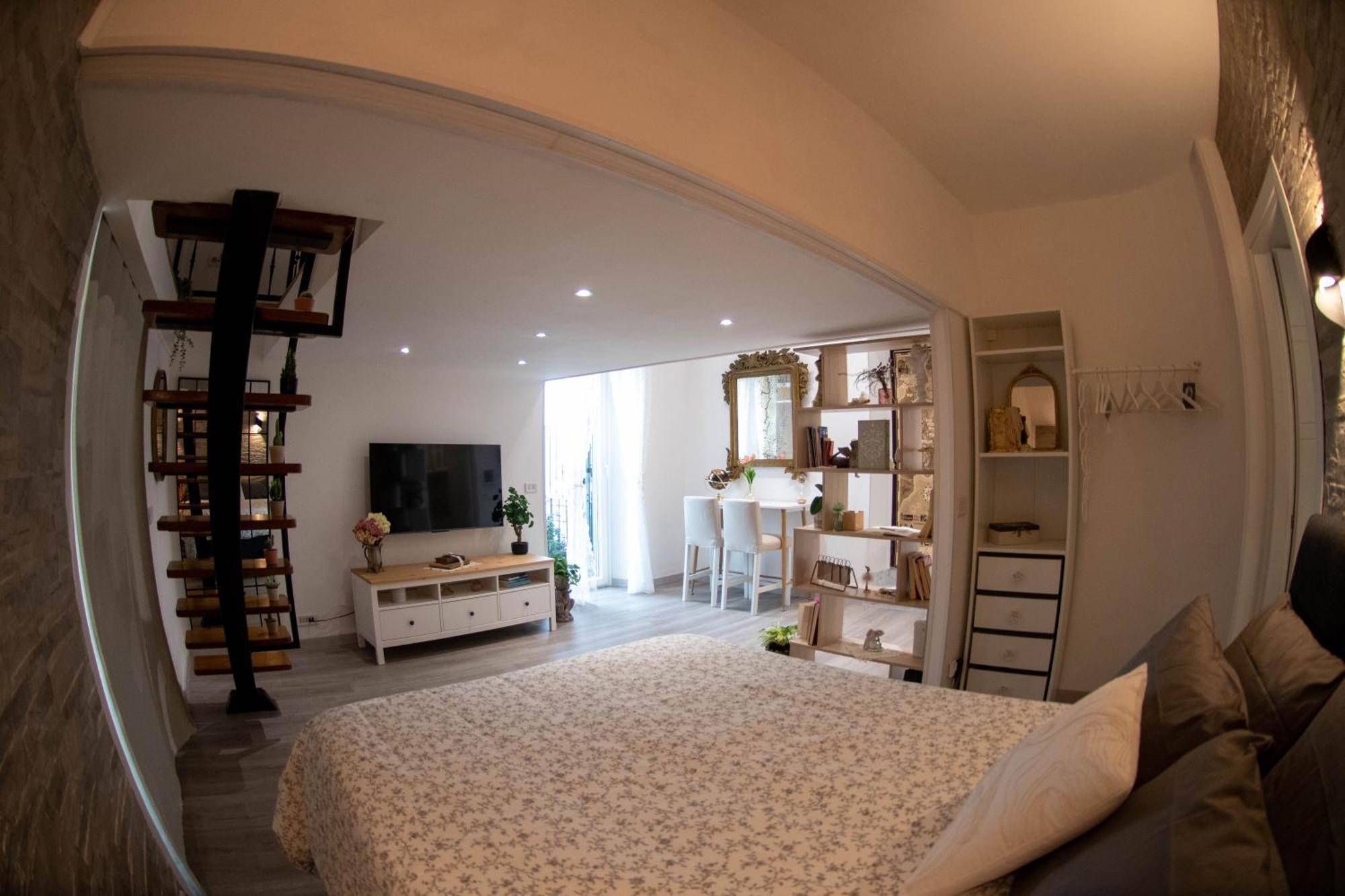 B&B Carpe Diem Vista Lago กัสเตลกันดอลโฟ ภายนอก รูปภาพ